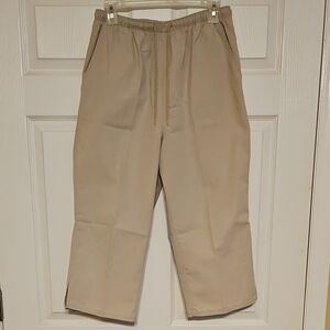 Paradise Bay Casual Capri Pants